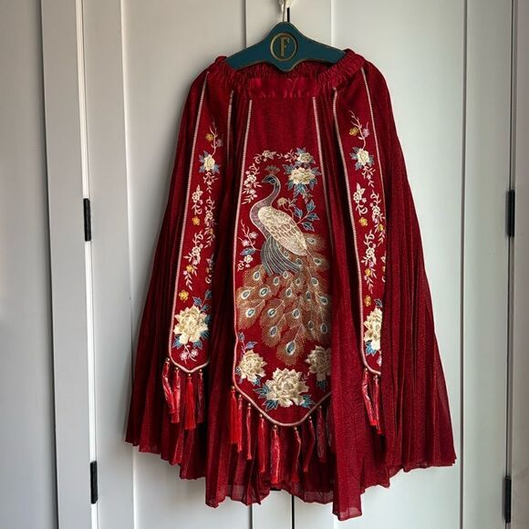 Chinese Wedding Kua Skirt with Peacock - M - Picture 1 of 3